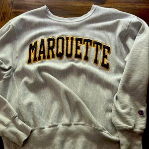 VINTAGE MARQUETTE CHAMPION CREWNECK!